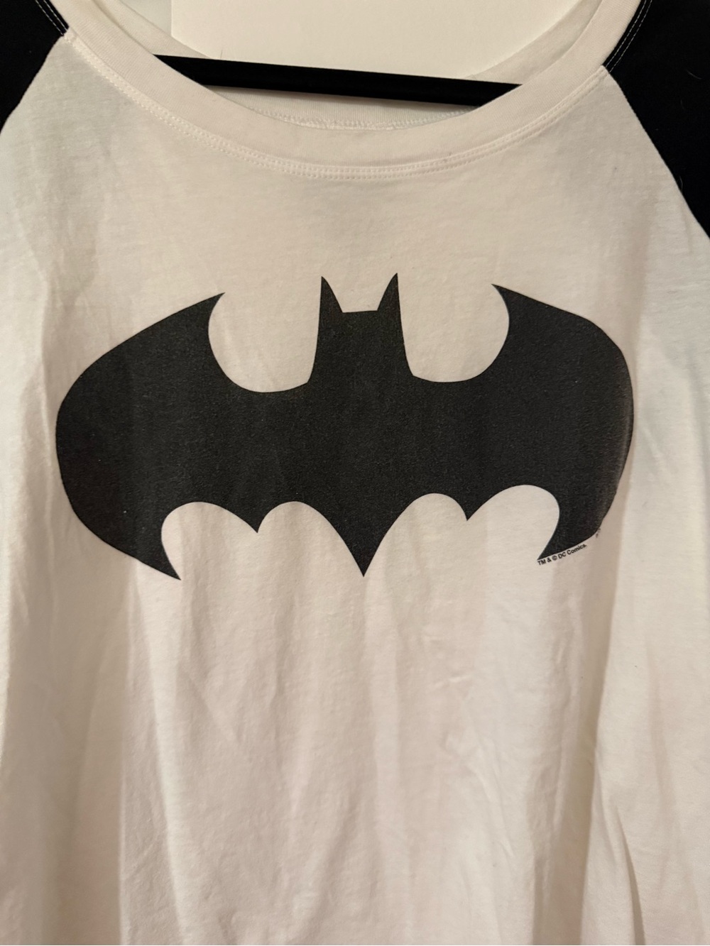 Torrid Batman Graphic Raglan Baseball Tee NWOT Size 00 (M/10)